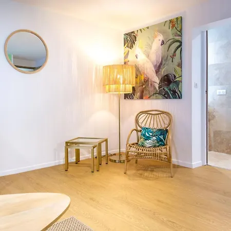 Les Pins Blancs En Provence Hotel 3*