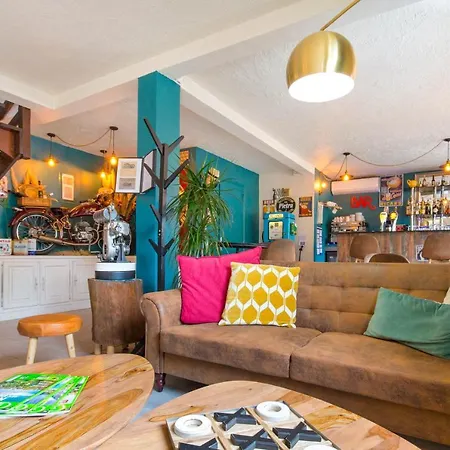 Les Pins Blancs En Provence Hotel 3*