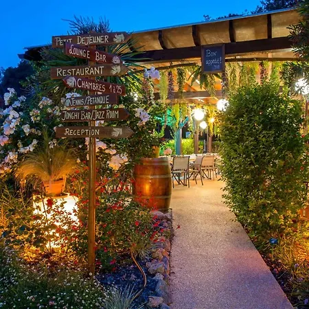 Les Pins Blancs En Provence 3* Le Muy